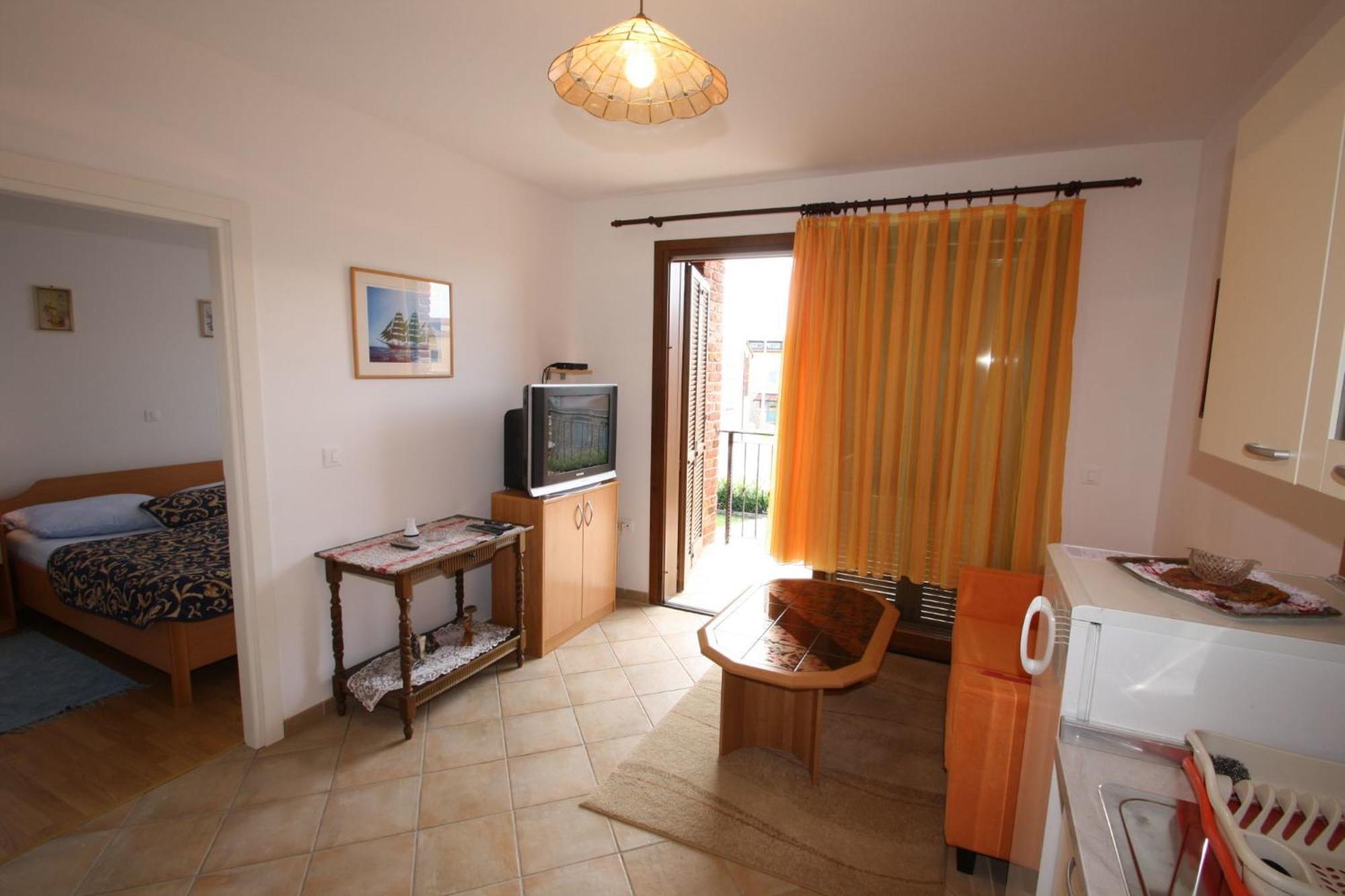 Tia Apartment